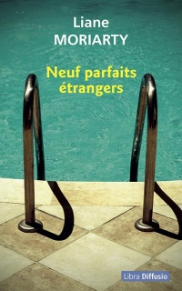 Neuf parfaits étrangers width=